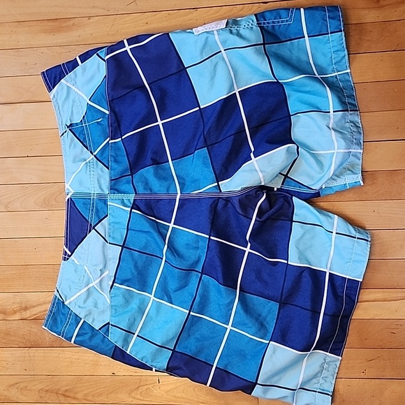Old Navy Men's swim shorts size XL - Picture 7 of 7